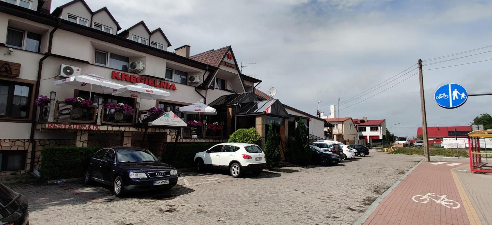 Отель Labirynt Ломжа Экстерьер фото